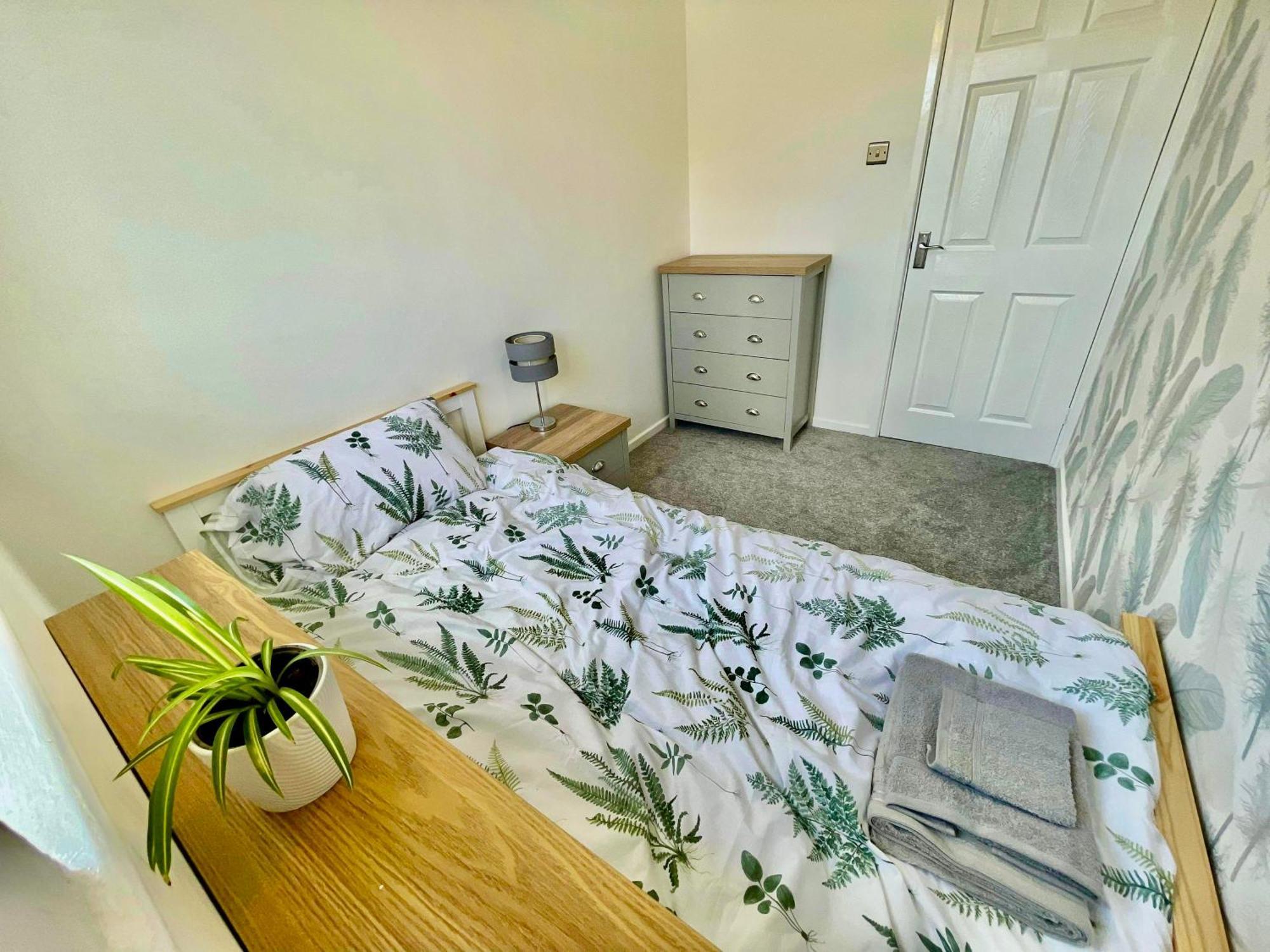 Spacious 3 Bed House, Sleeps 6, Free Parking - 14 Millers Close לאומינסטר מראה חיצוני תמונה