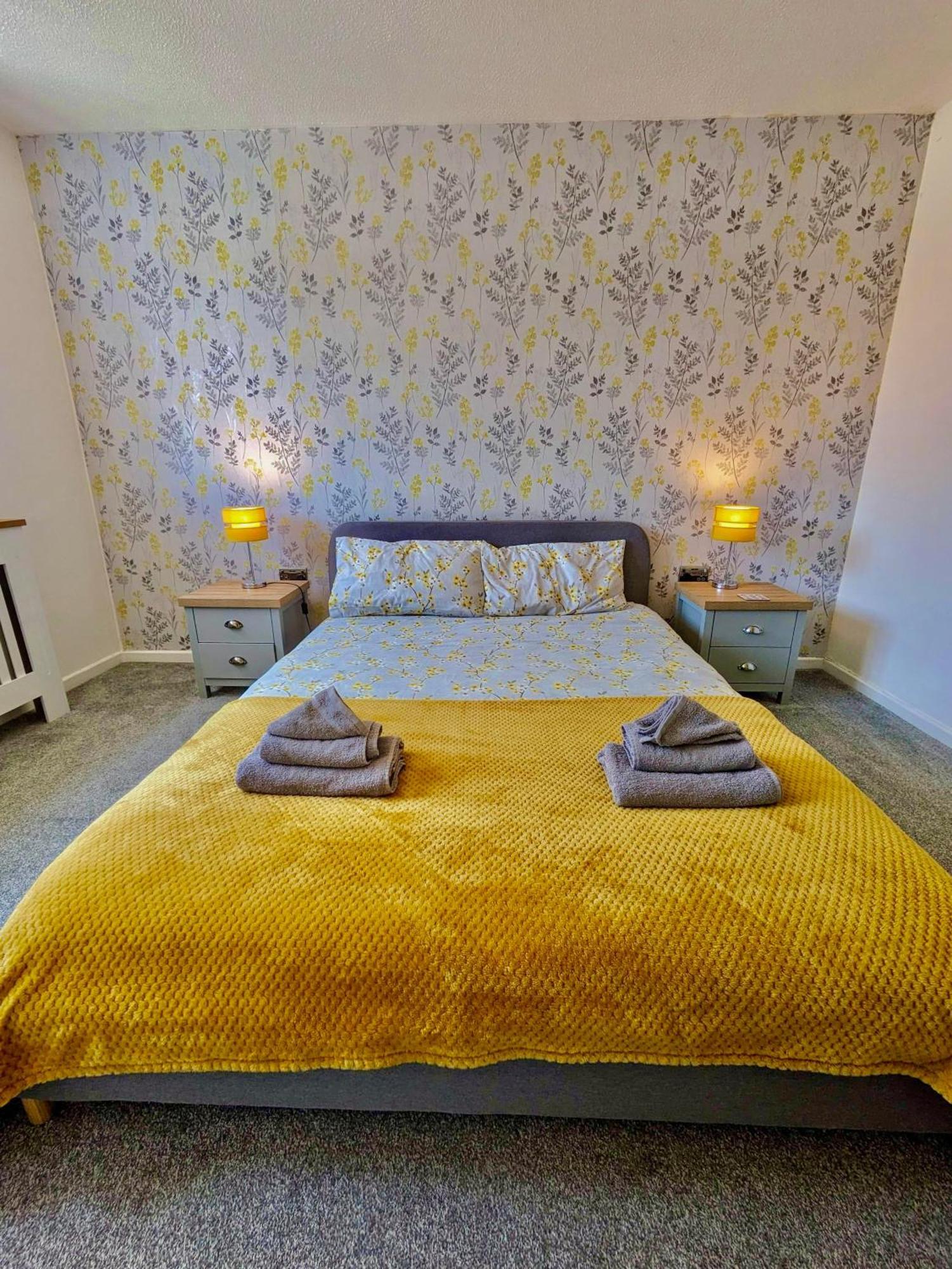 Spacious 3 Bed House, Sleeps 6, Free Parking - 14 Millers Close לאומינסטר מראה חיצוני תמונה